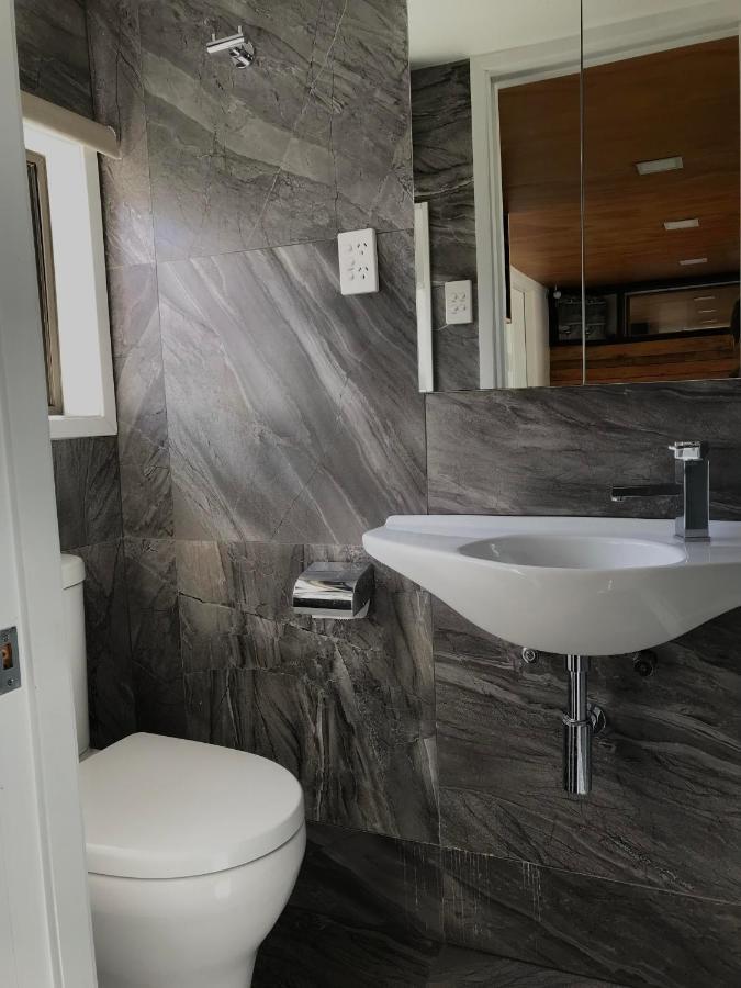 Onehunga Garden Tinyhouse With Parking Otel Auckland Dış mekan fotoğraf